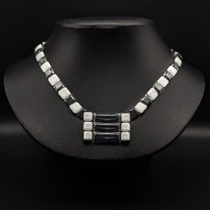 Vintage Mod Black and White Faceted Bead Necklace